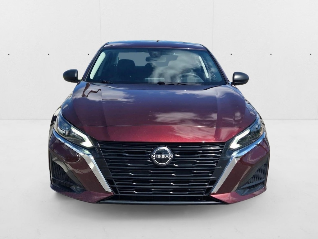 Used 2024 Nissan Altima 2.5 SV 4dr Car