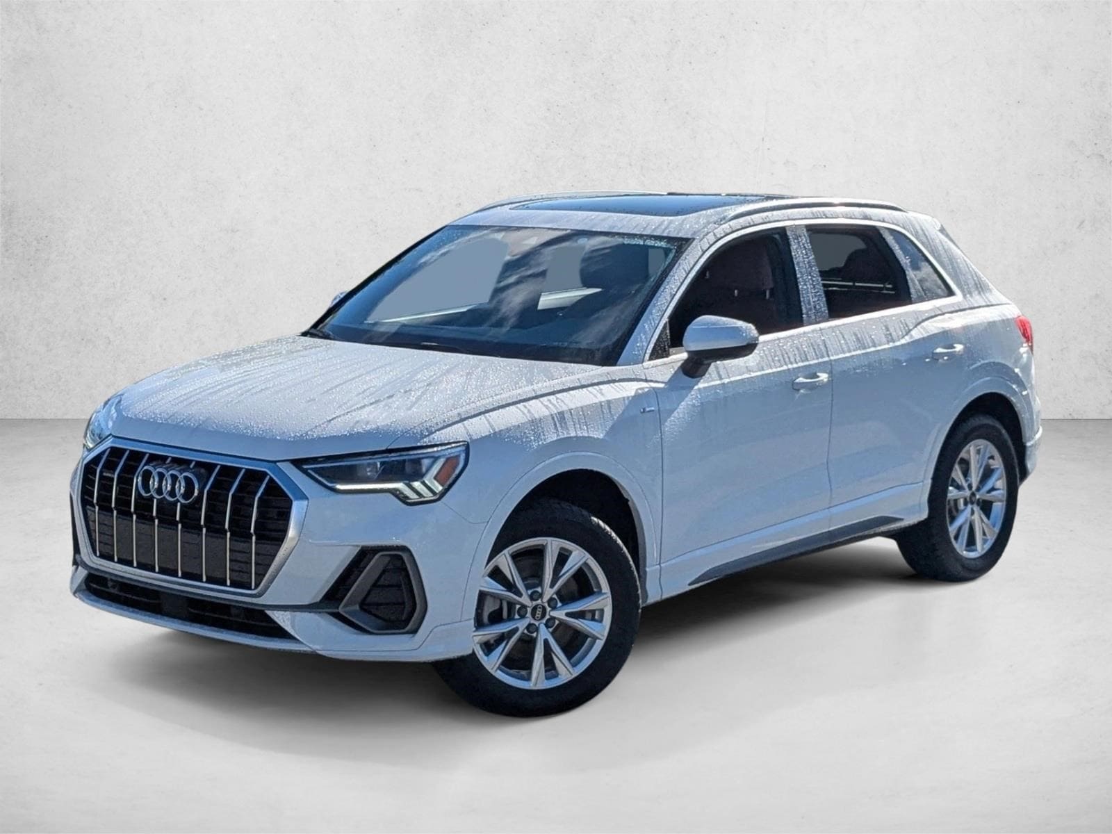 2024 Audi Q3 S Line Premium Plus's photo