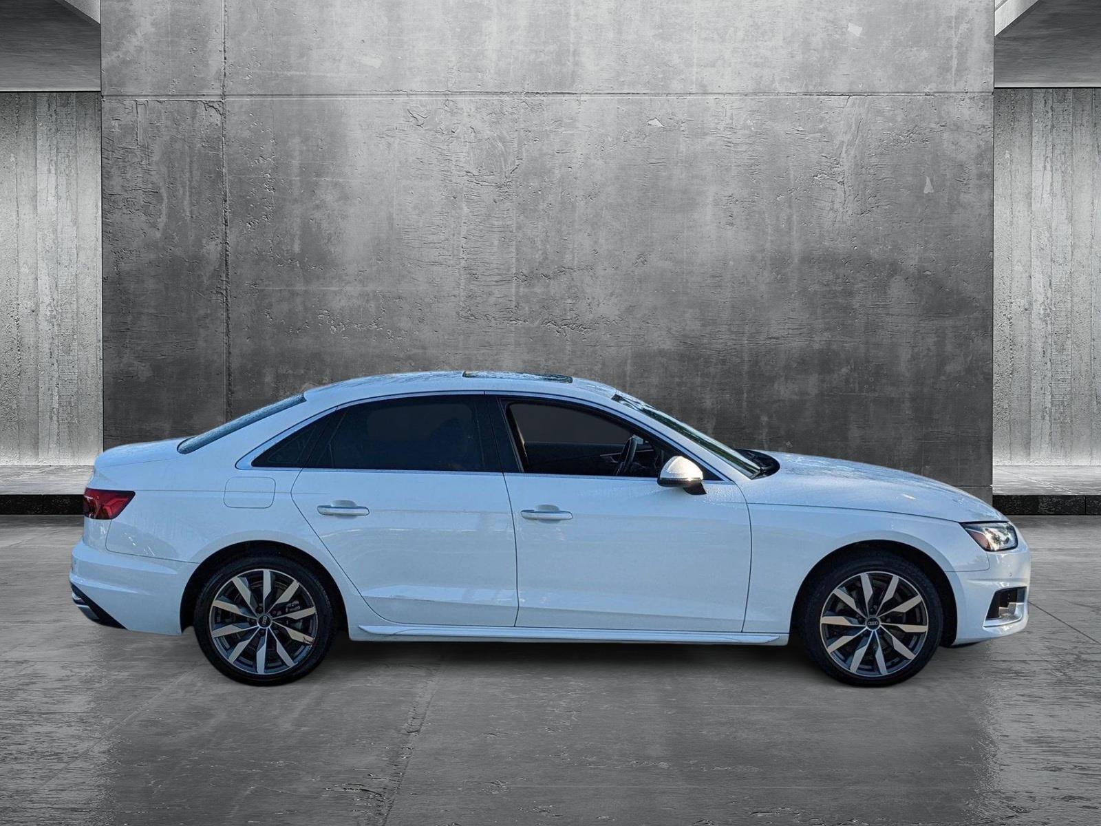 2022 Audi A4 Quattro Premium photo 4