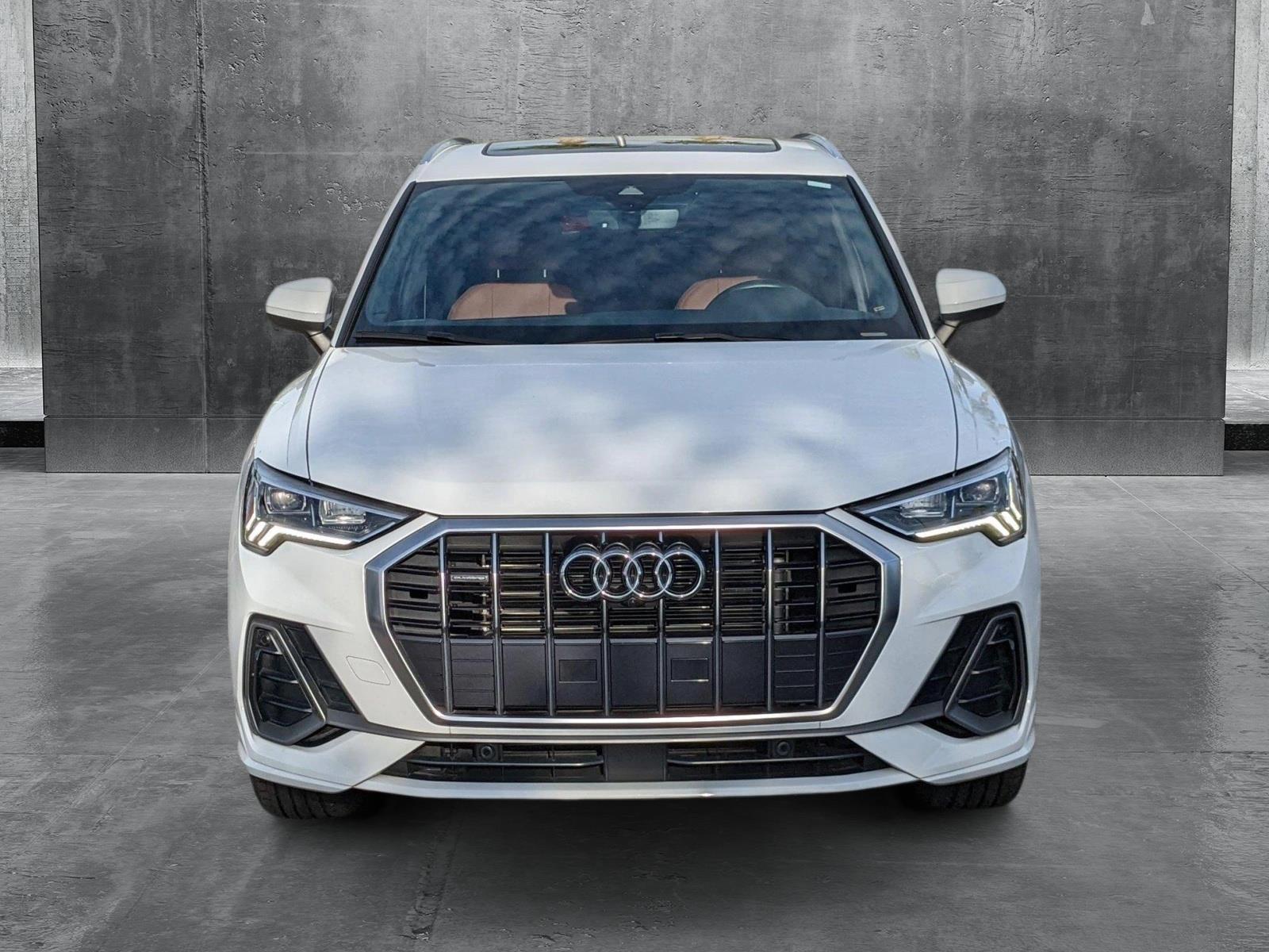 2024 Audi Q3 S line Premium Plus photo 2