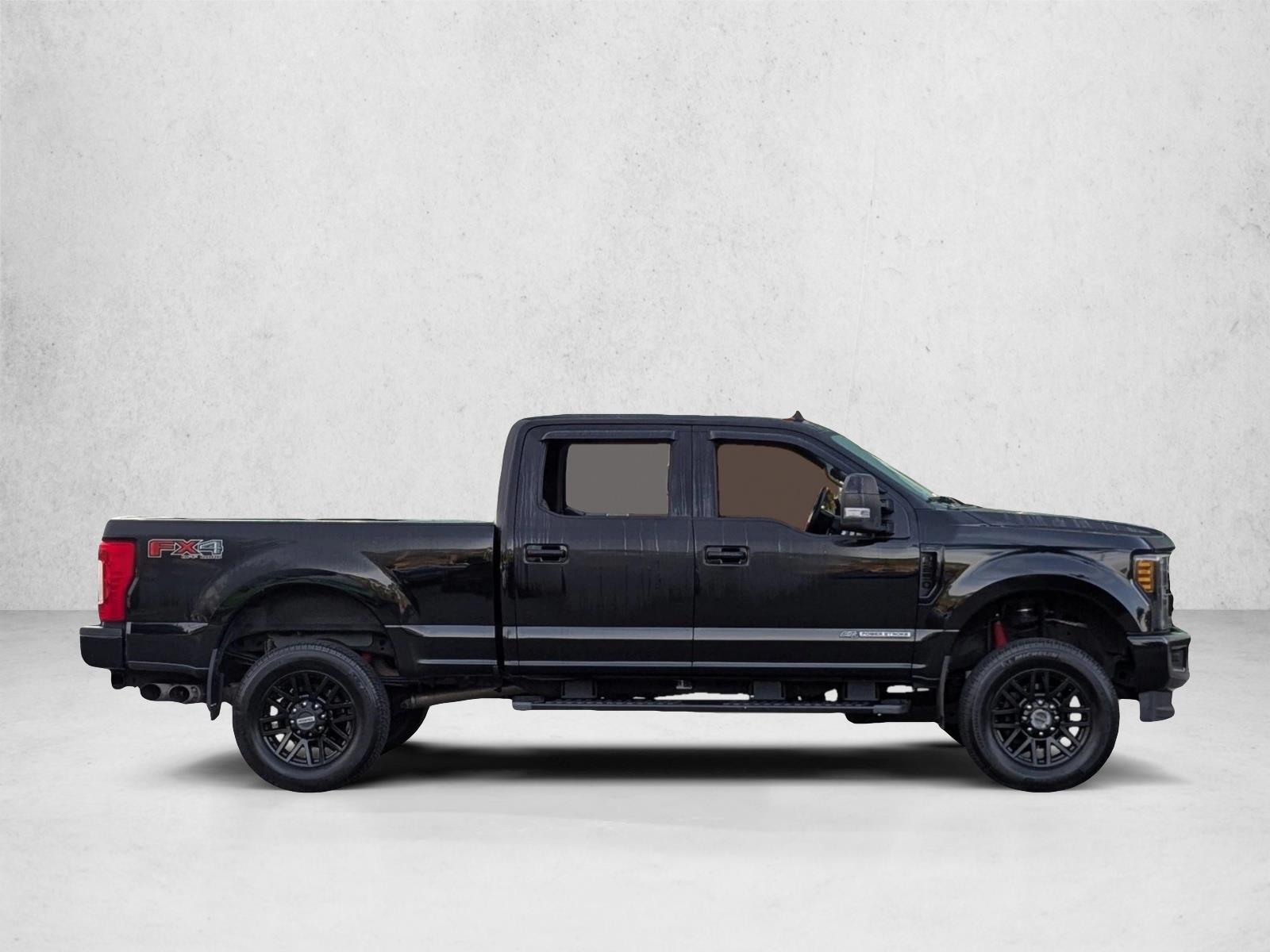 2019 Ford F-250 Lariat photo 4