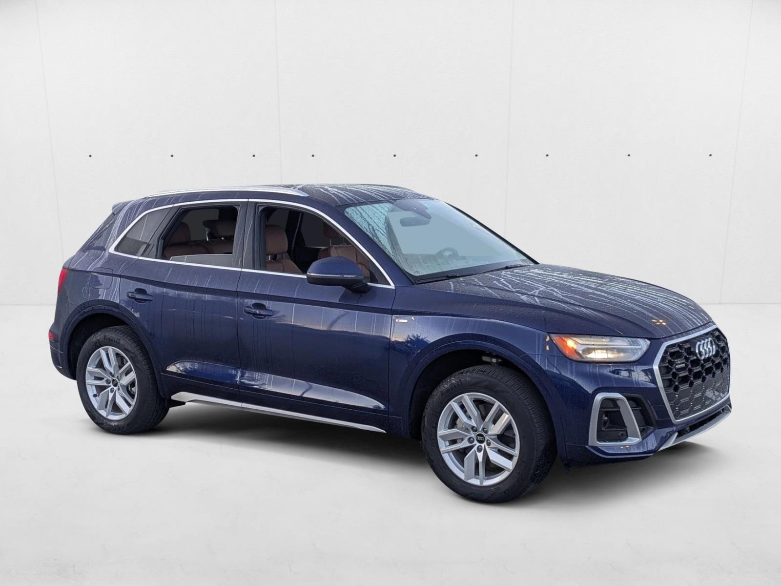 2024 Audi Q5 S line Premium photo 2