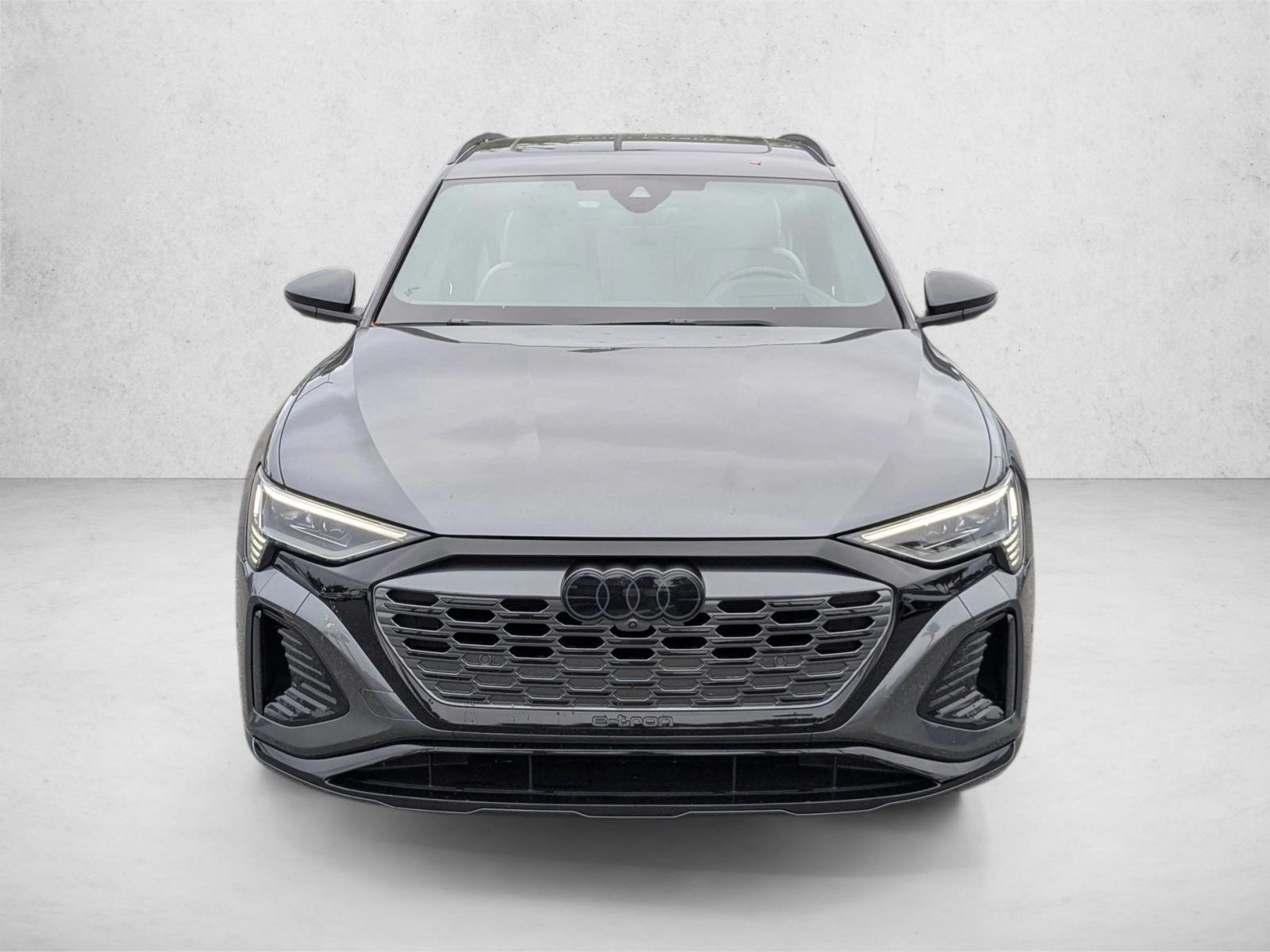 2024 Audi Q8 E-tron Prestige photo 2