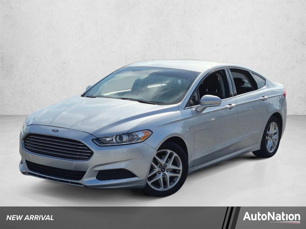 Used 2016 Ford Fusion SE 4dr Car