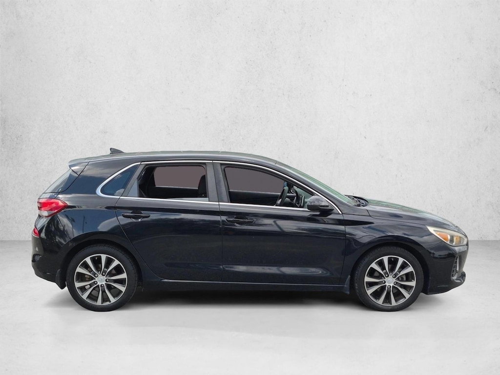 Used 2018 Hyundai Elantra GT 4dr Car