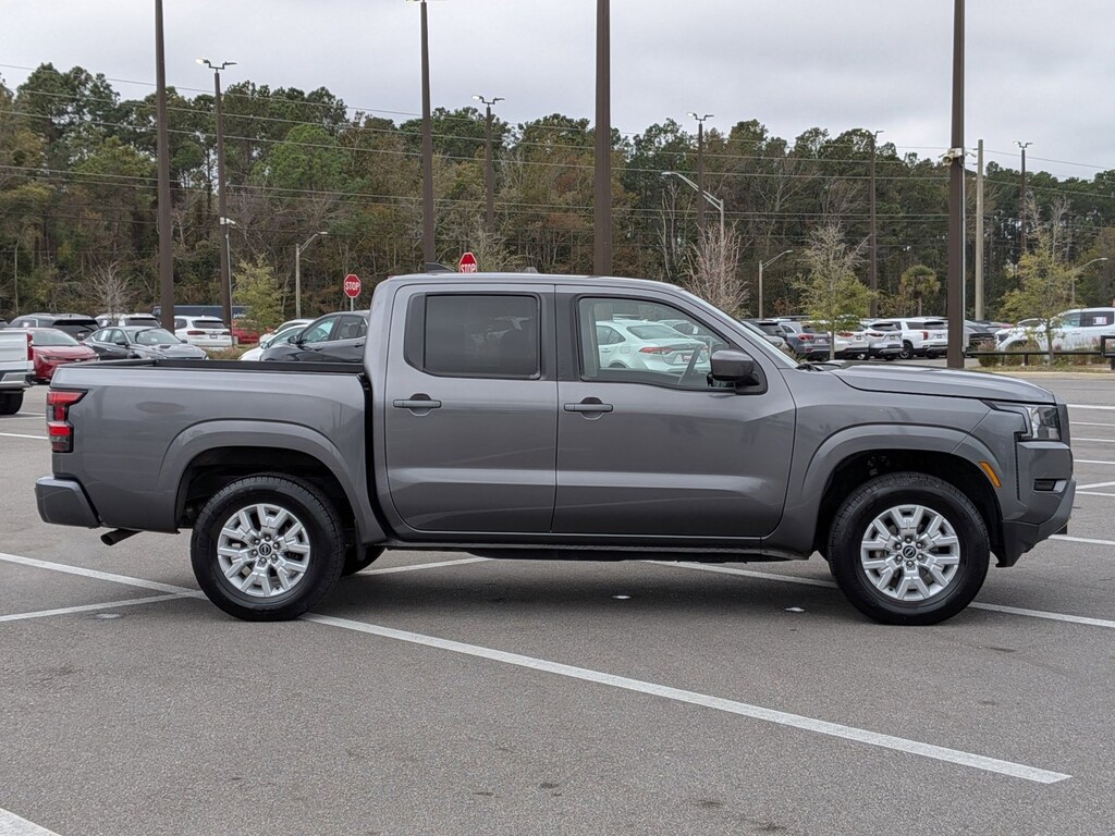 Used 2023 Nissan Frontier SV Crew Cab Pickup