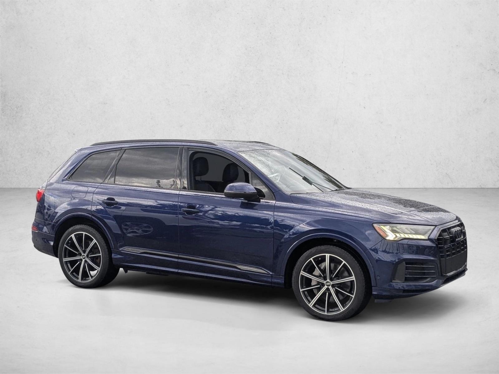 2021 Audi Q7 Prestige photo 3