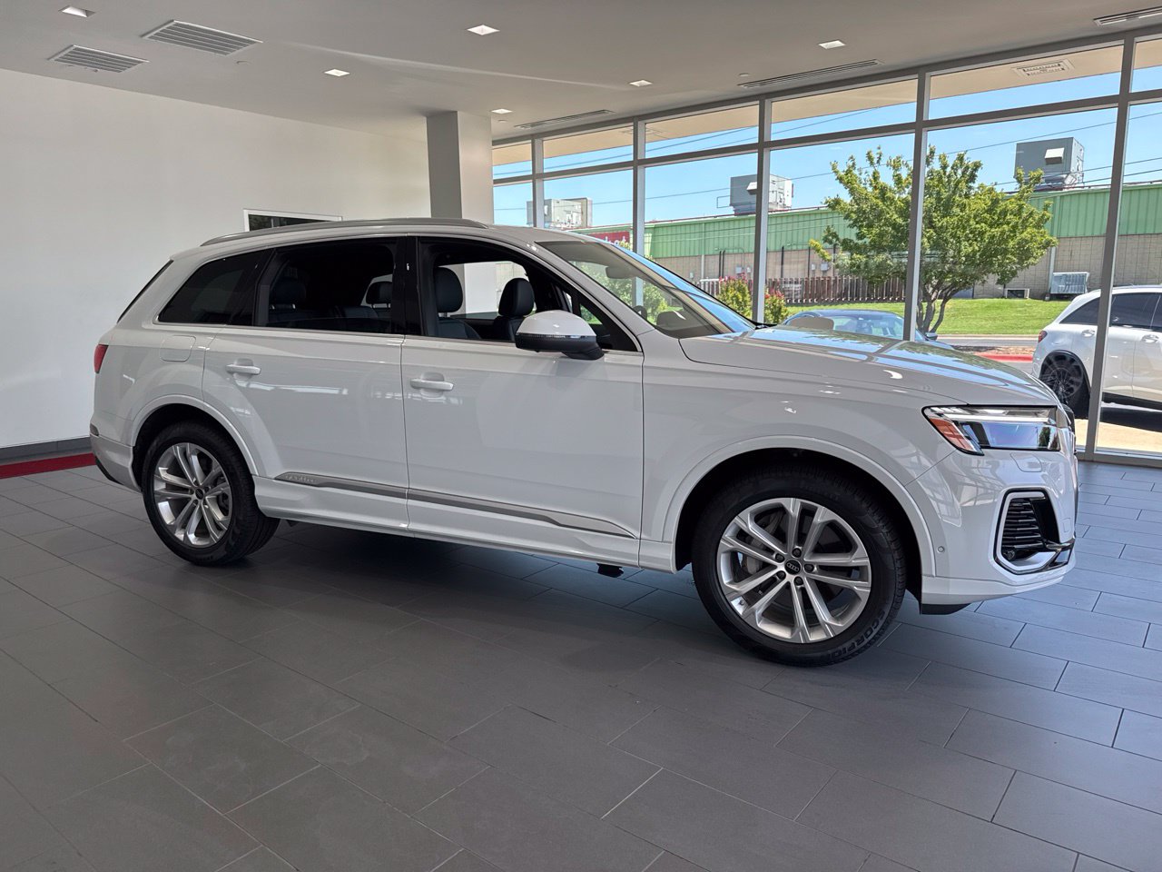 2026 Audi Q7 Premium Plus