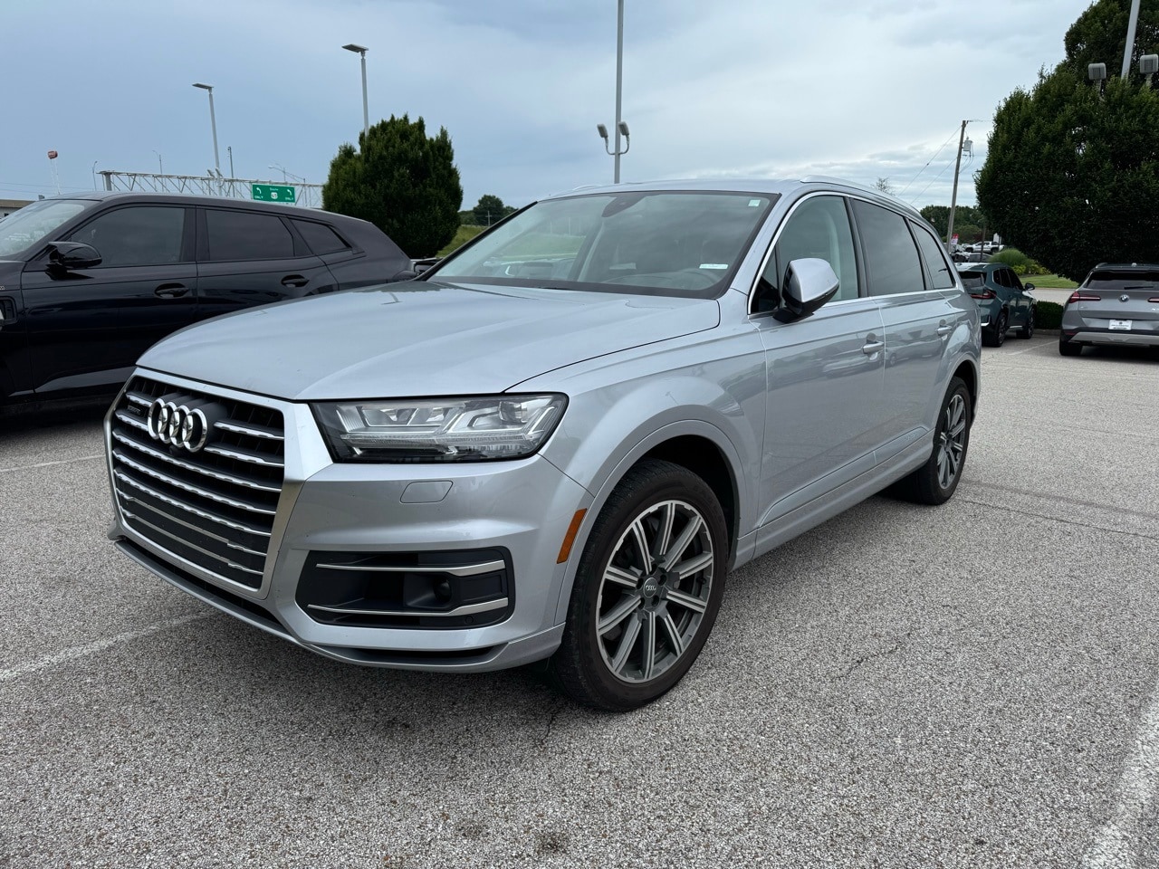 Used 2017 Audi Q7 Prestige with VIN WA1VAAF79HD059303 for sale in Springfield, MO