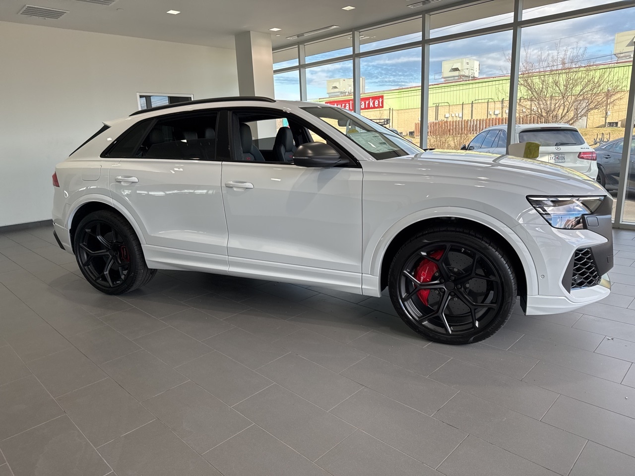 2026 Audi RS Q8 Base's photo