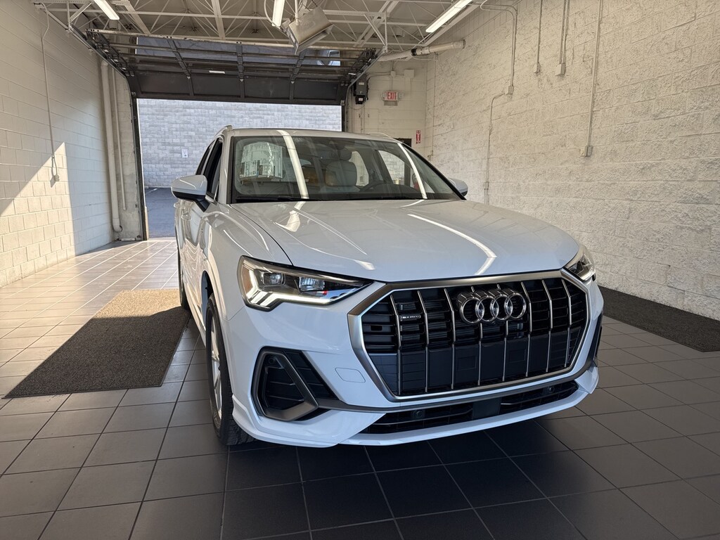 New 2025 Audi Q3 45 S line Premium Plus SUV