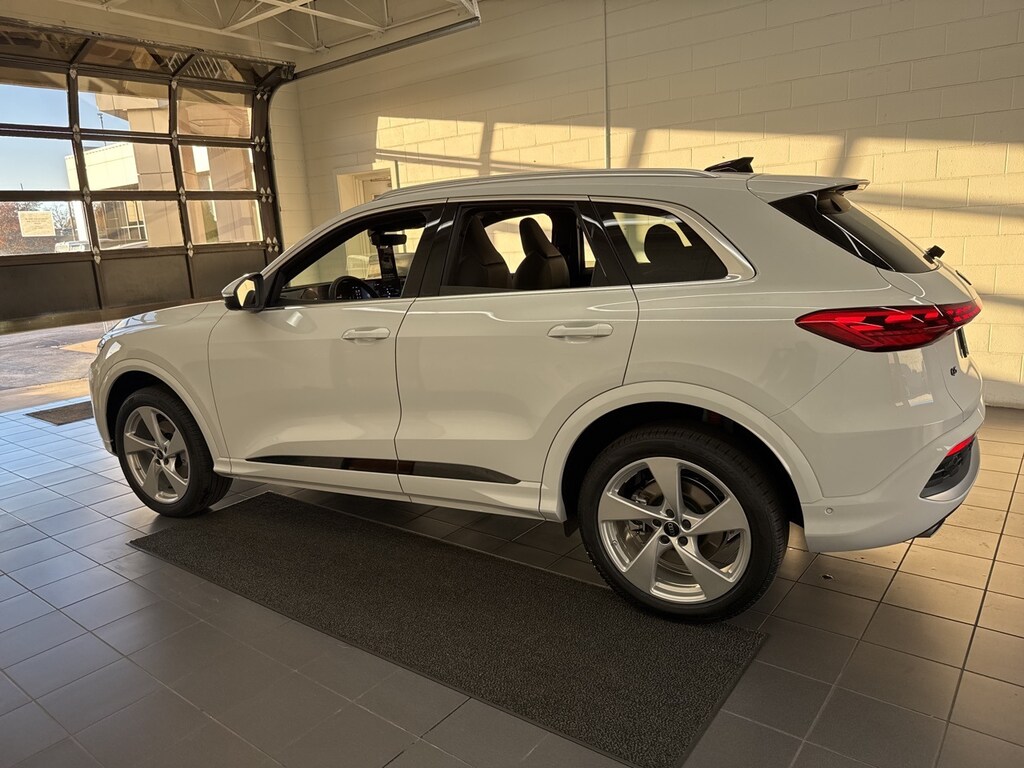 New 2025 Audi All-new Q5 2.0T Premium Plus SUV
