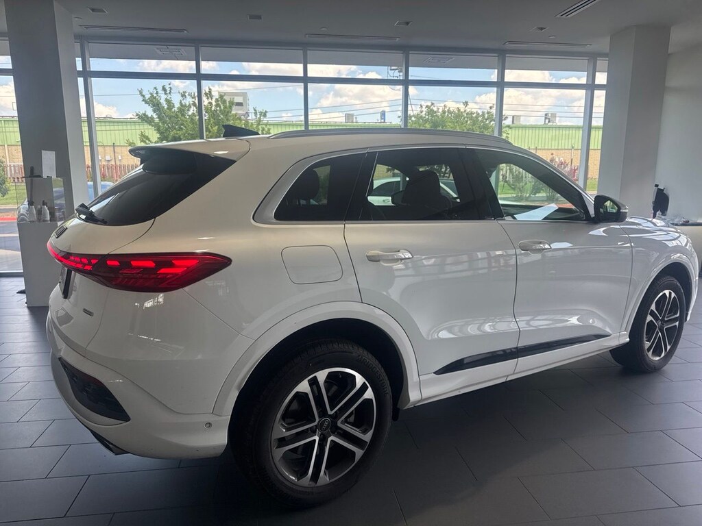 Certified 2025 Audi Q5 2.0T Premium SUV