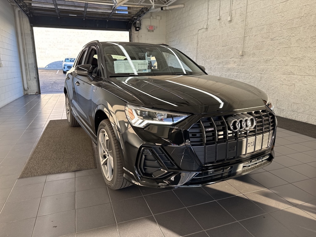 New 2025 Audi Q3 45 S line Premium SUV