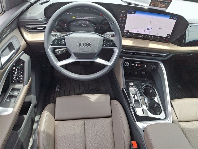 2025 Audi Q5 2.0T Premium Plus photo 2