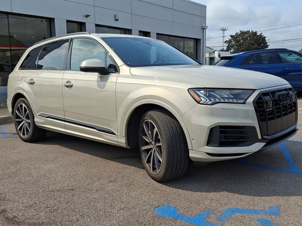 Used 2023 Audi Q7 55 Premium Plus SUV