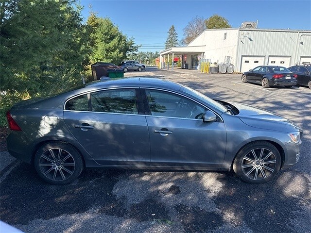 2018 Volvo S60 Inscription T5 photo 4