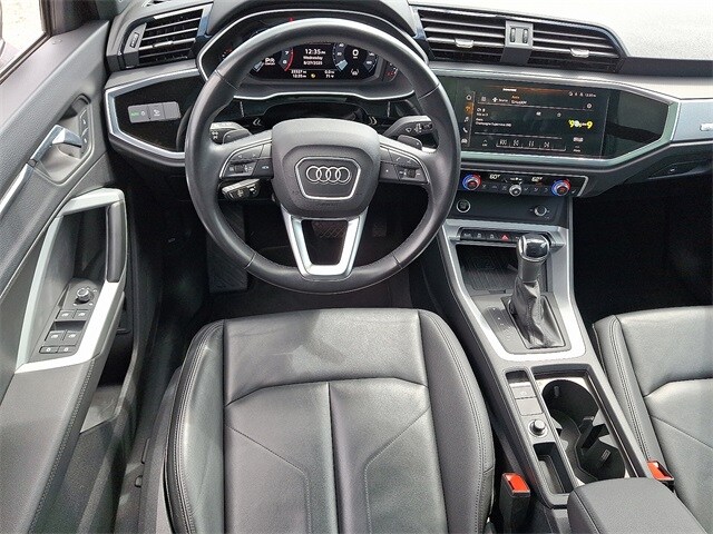 2024 Audi Q3 Premium S line photo 2