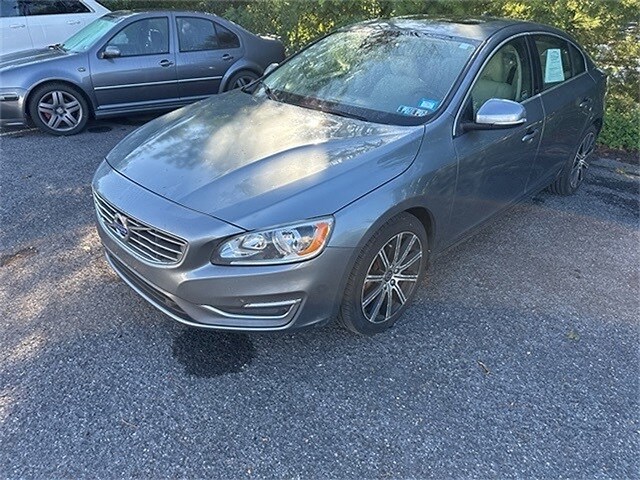 2018 Volvo S60 Inscription T5 photo 2