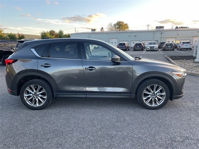 2021 Mazda CX-5 Grand Touring photo 2