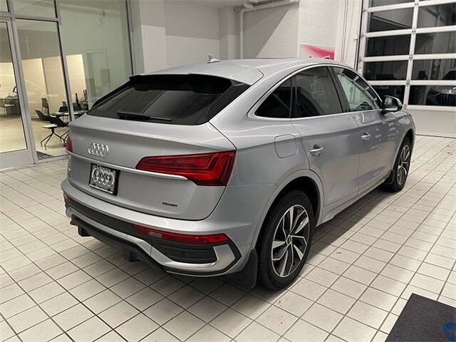 2022 Audi Q5 Sportback 45 S line Premium photo 3