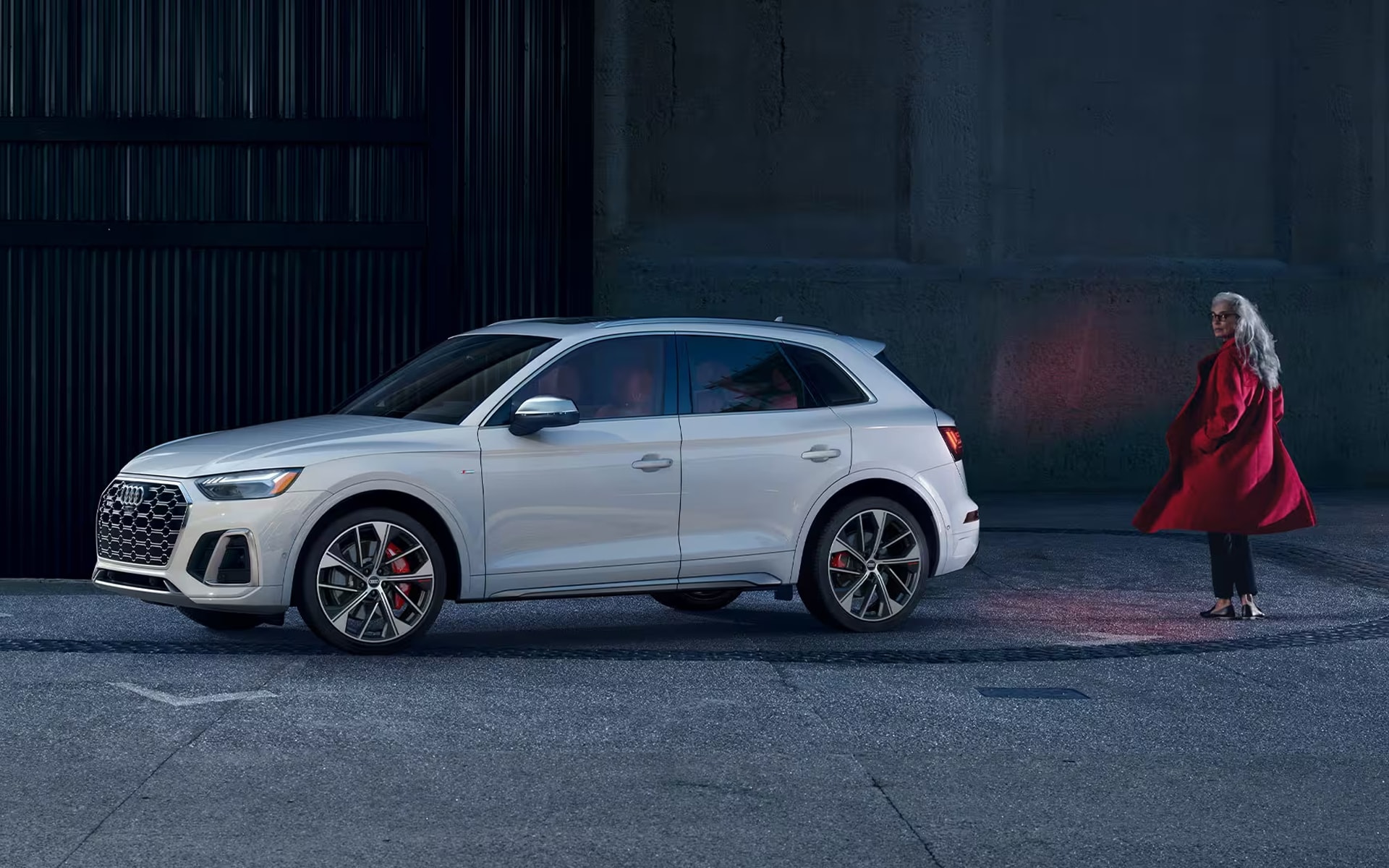 https://pictures.dealer.com/a/audistbruno/0381/8ae3ffe6aeb84a91e8f21a9762c38564x.jpg