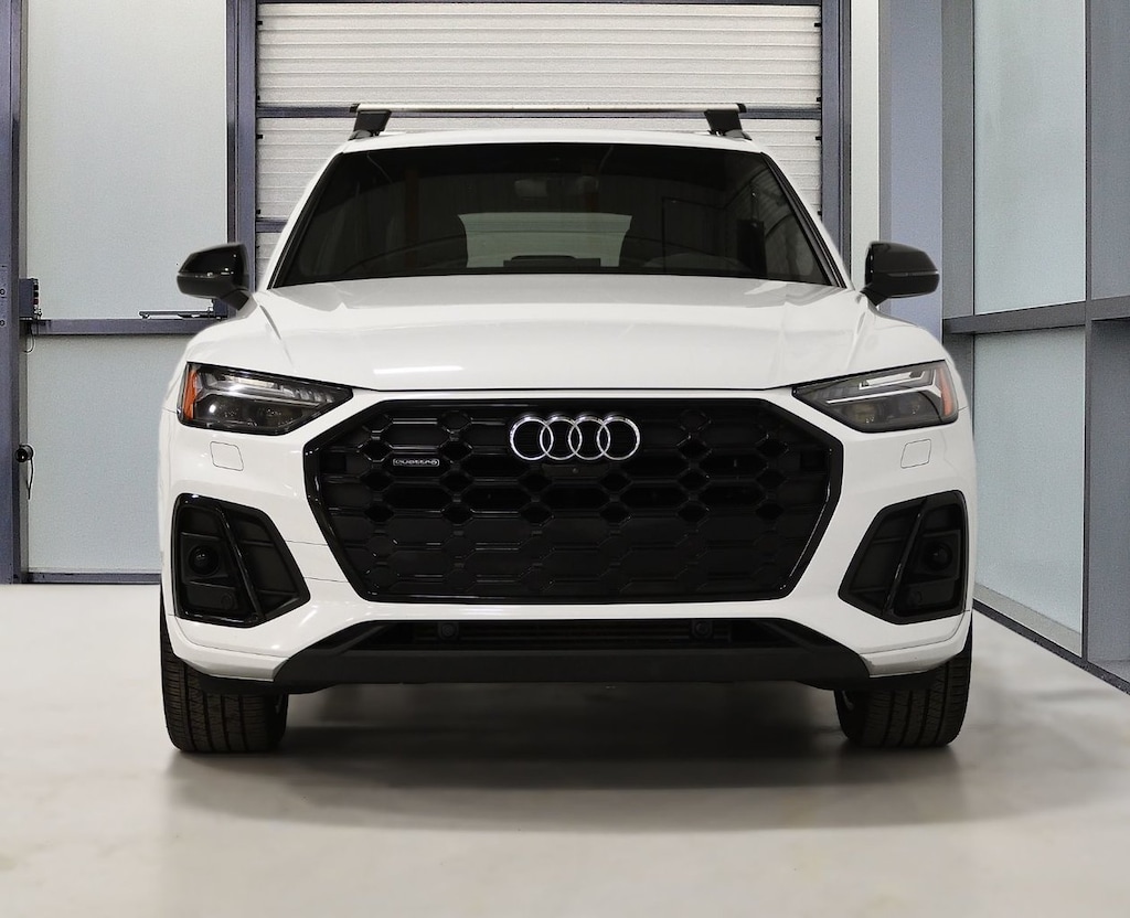 Certified 2023 Audi Technik / S-Line Black Package / Carplay / B&O VUS