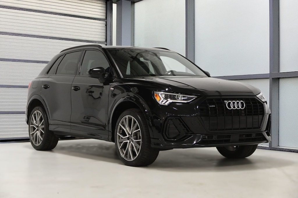 Certified 2022 Audi Progressiv / Black Optics / Carplay / Toit Pano / VUS