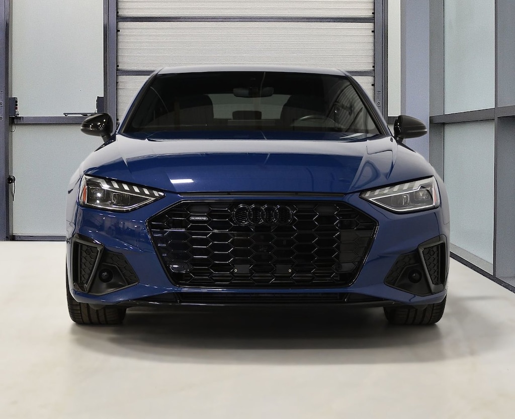 Certified 2024 Audi  Progressiv / Black Optics / Carplay / Inspected An Berline