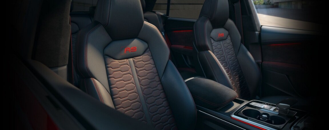 Interior 2.jpg