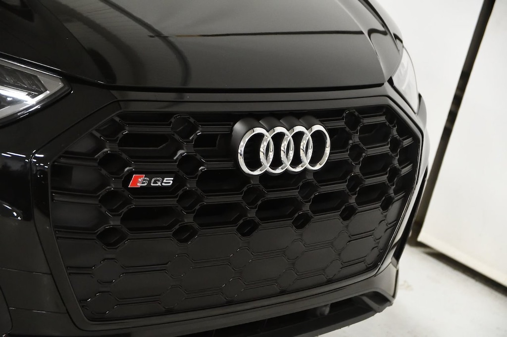 Certified 2023 Audi  Progressiv / Black Optics / Carbon / Carplay / Exc VUS