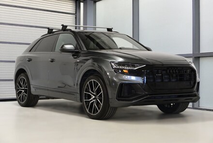 2023 Audi Q8 Progressiv / Black Optics / S-Line / Carplay / Exc VUS 2023 Audi Q8 Progressiv / Black Optics / S-Line / Carplay / Exc VUS