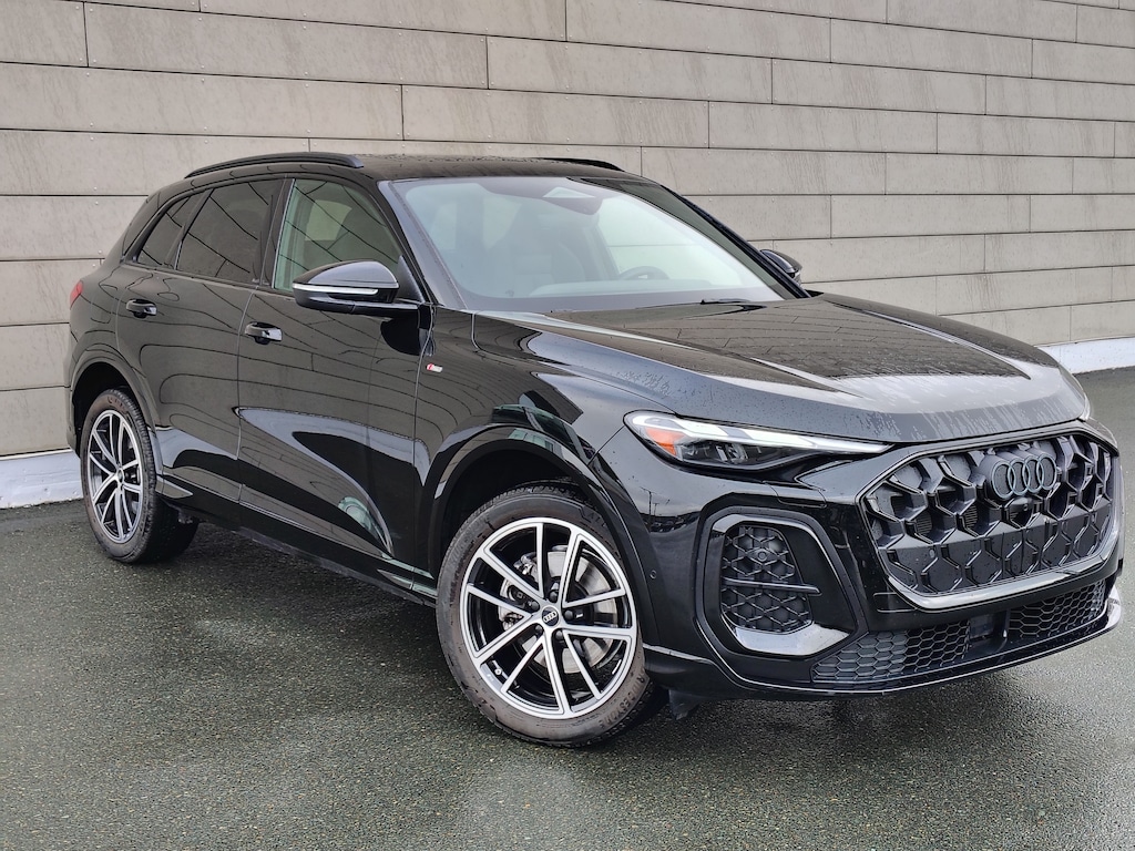 Certified 2025 Audi  2.0T SUV