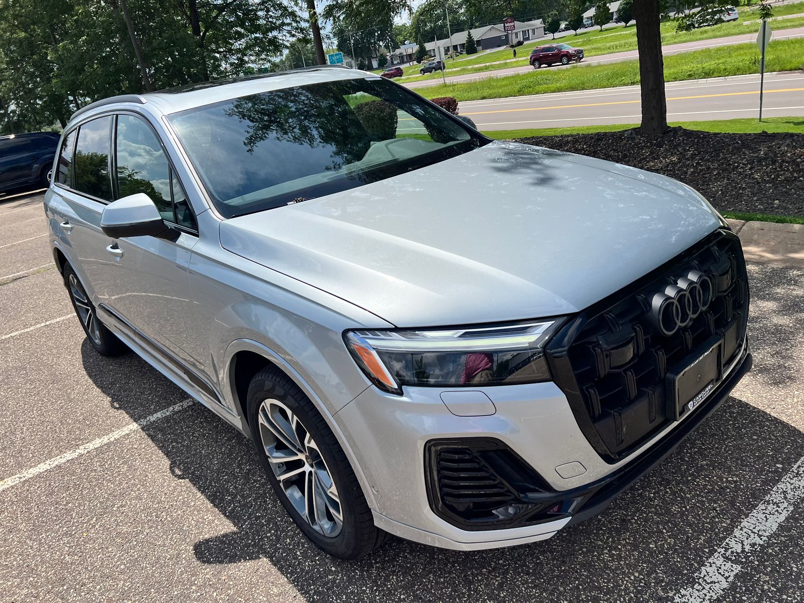 Used 2025 Audi Q7 Premium Plus with VIN WA1LCBF71SD017321 for sale in Minneapolis, Minnesota
