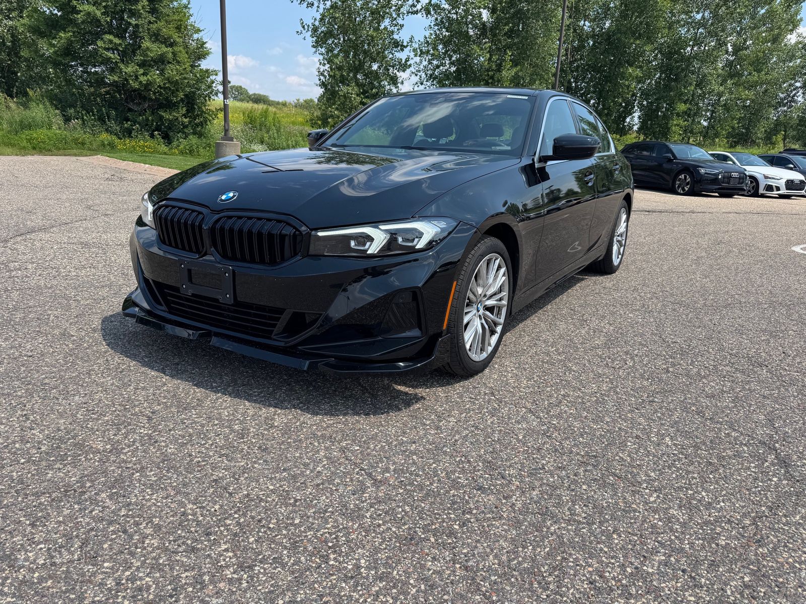 Used 2024 BMW 3 Series 330i with VIN 3MW89FF01R8E82013 for sale in Minneapolis, Minnesota