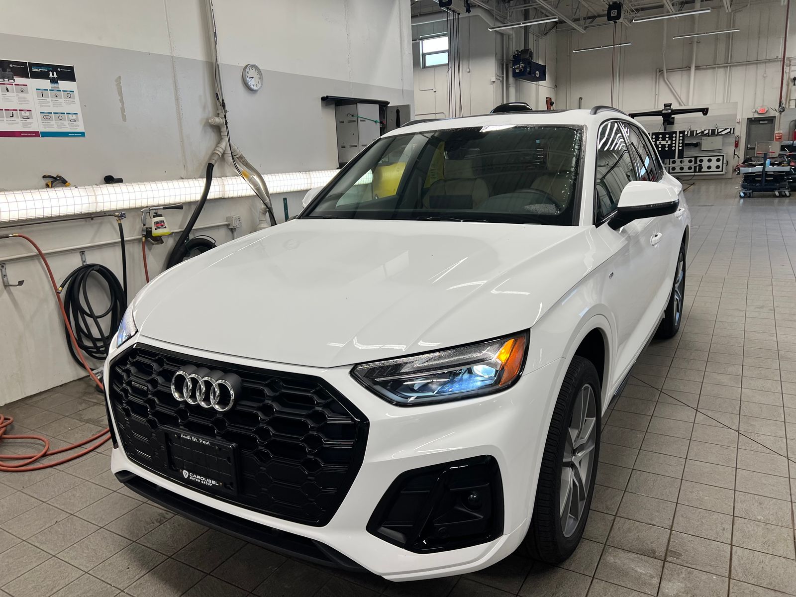 Used 2025 Audi Q5 Premium with VIN WA1GAAFY3S2028987 for sale in Minneapolis, Minnesota