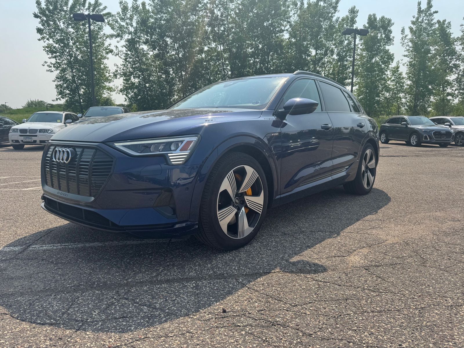 Used 2022 Audi e-tron Premium Plus with VIN WA1LAAGE1NB031927 for sale in Saint Paul, Minnesota