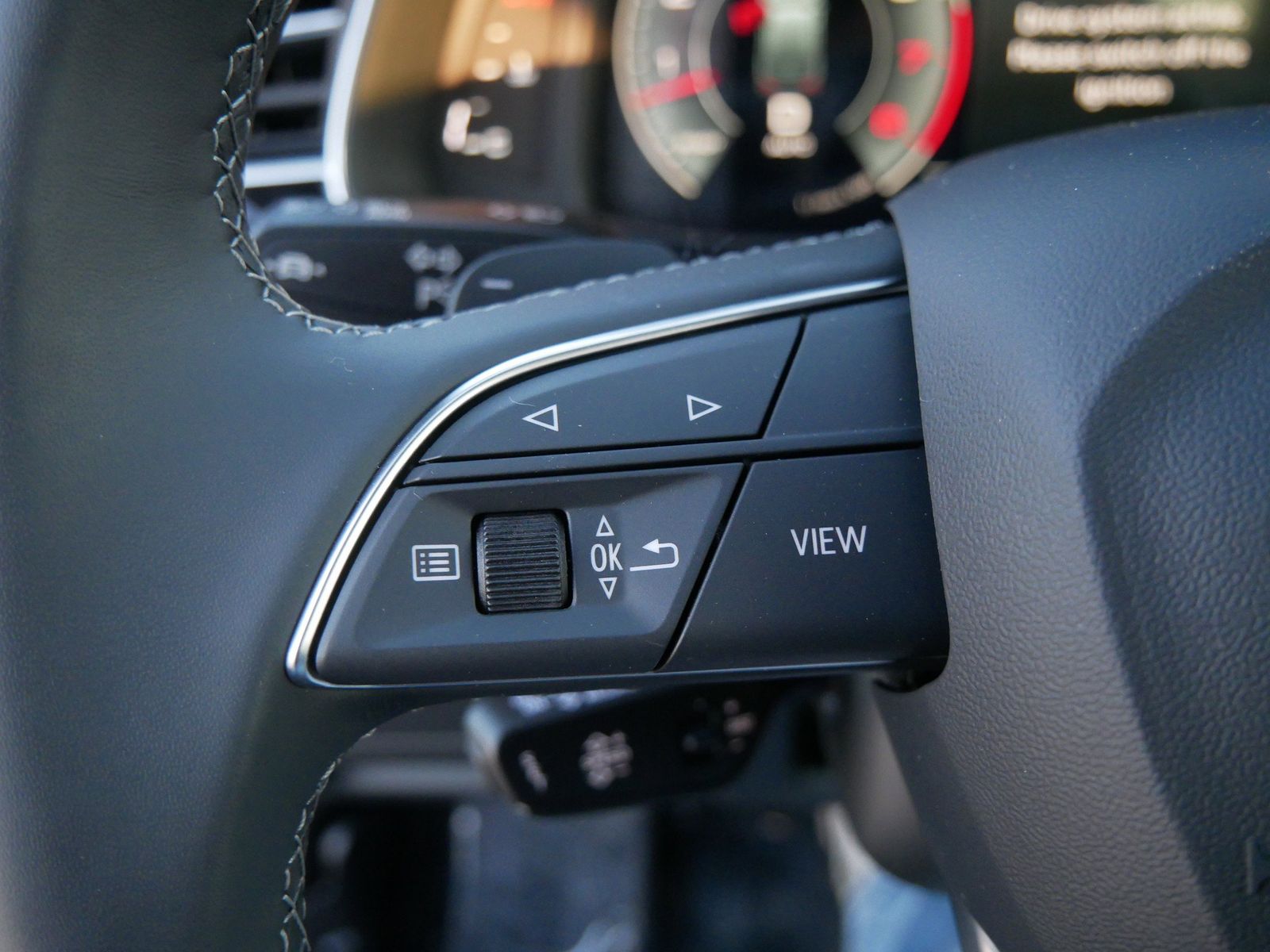 Thumbnail: 2026 Audi Q7 - 25