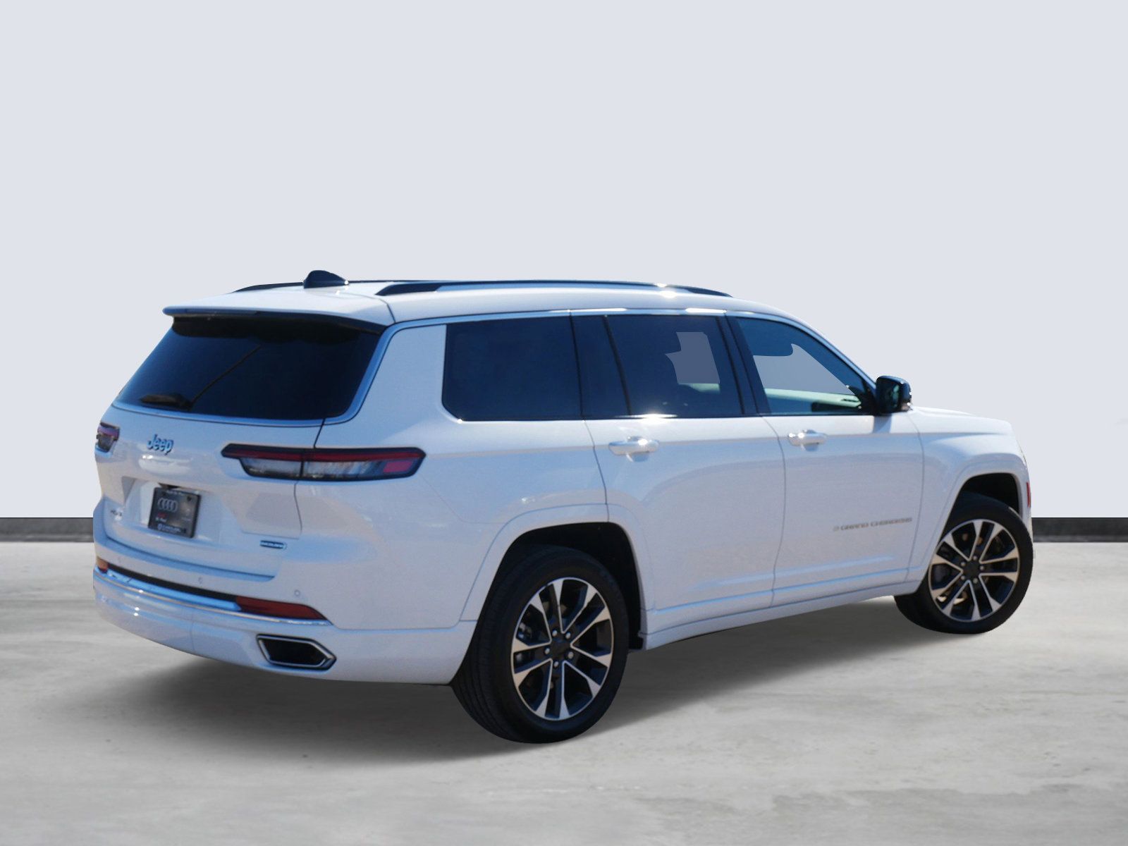 Thumbnail: 2023 Jeep Grand Cherokee L - 4