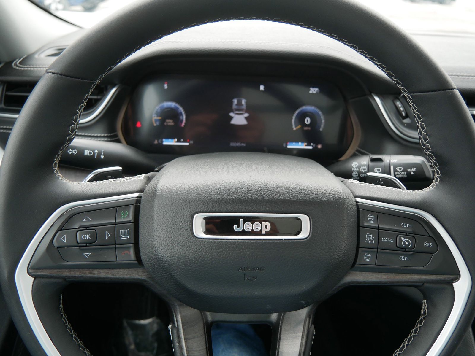 Thumbnail: 2024 Jeep Grand Cherokee - 22