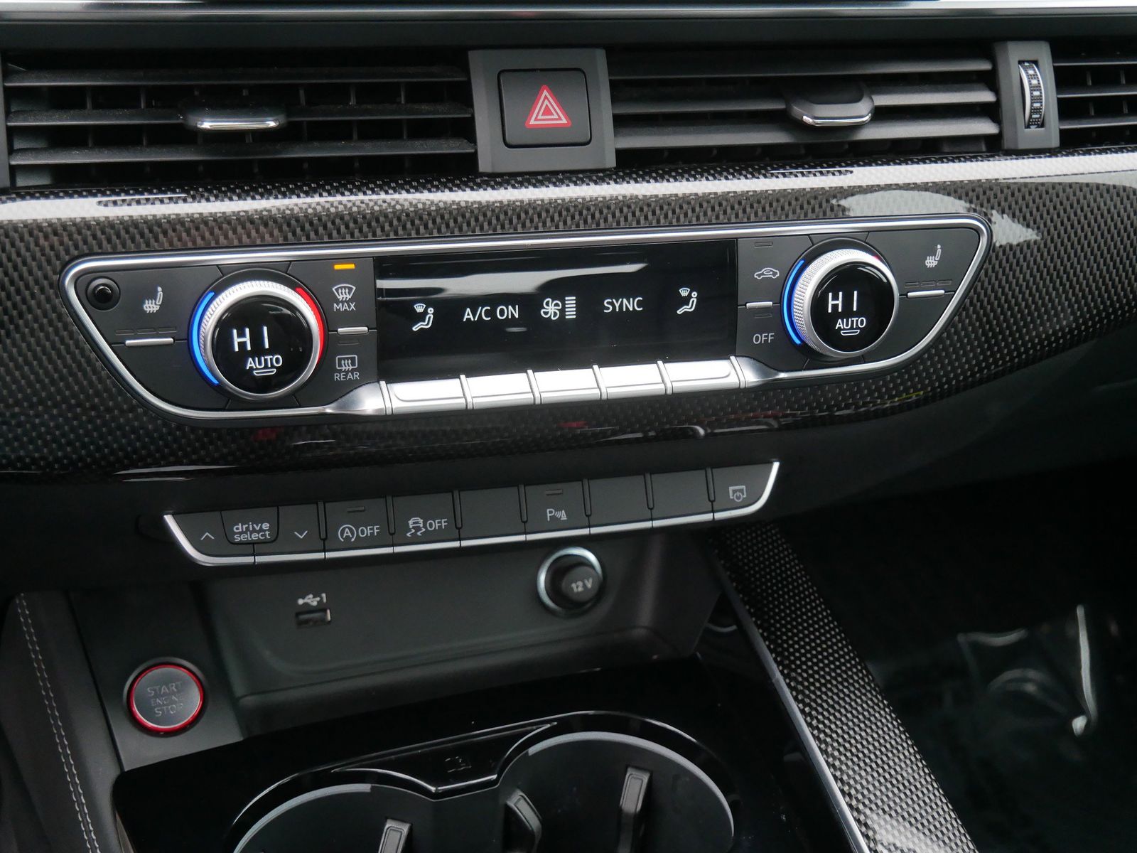 Thumbnail: 2023 Audi S4 - 21