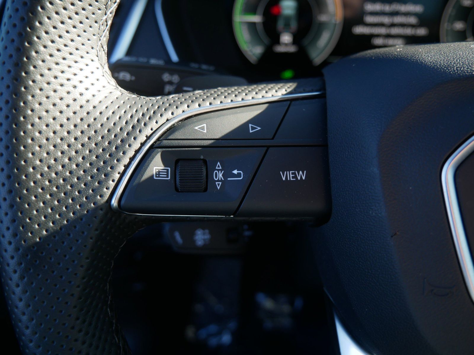 Thumbnail: 2025 Audi Q5 - 27