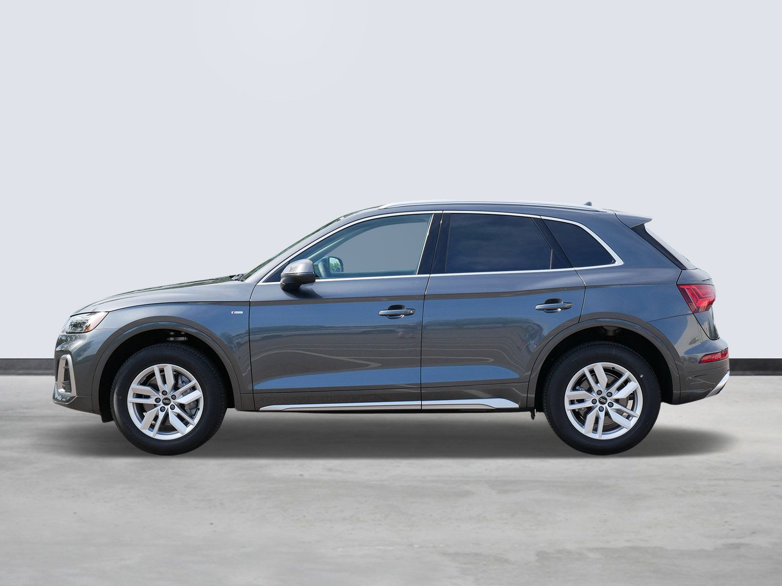 2024 Audi Q5 45 S line Premium photo 2