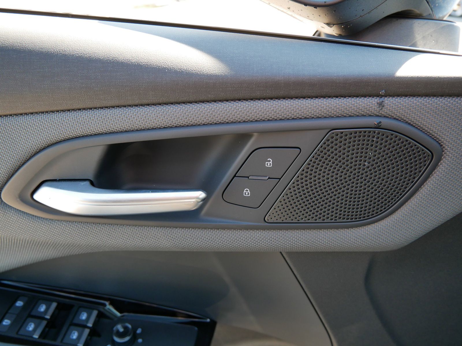 Thumbnail: 2026 Audi Q3 - 15