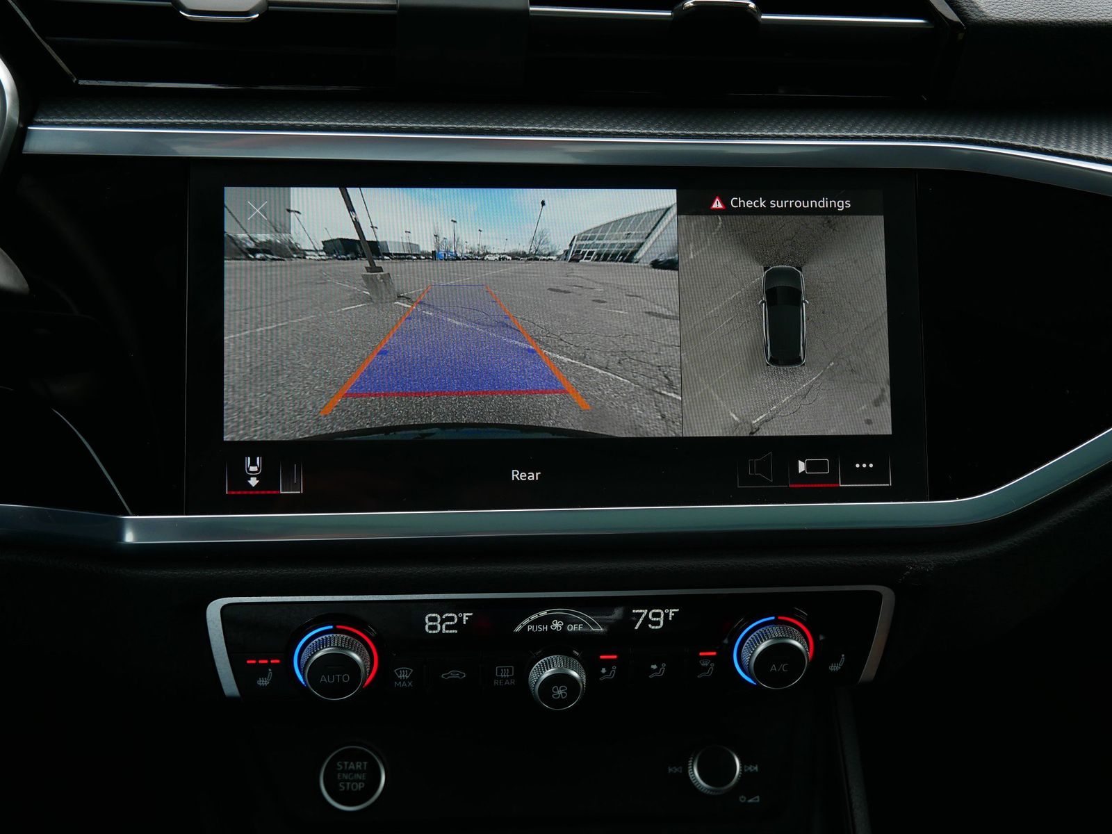 Thumbnail: 2023 Audi Q3 - 21