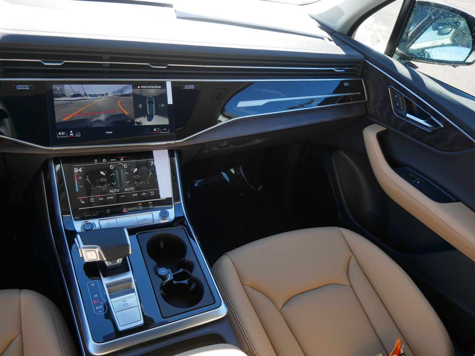 Thumbnail: 2026 Audi Q7 - 14