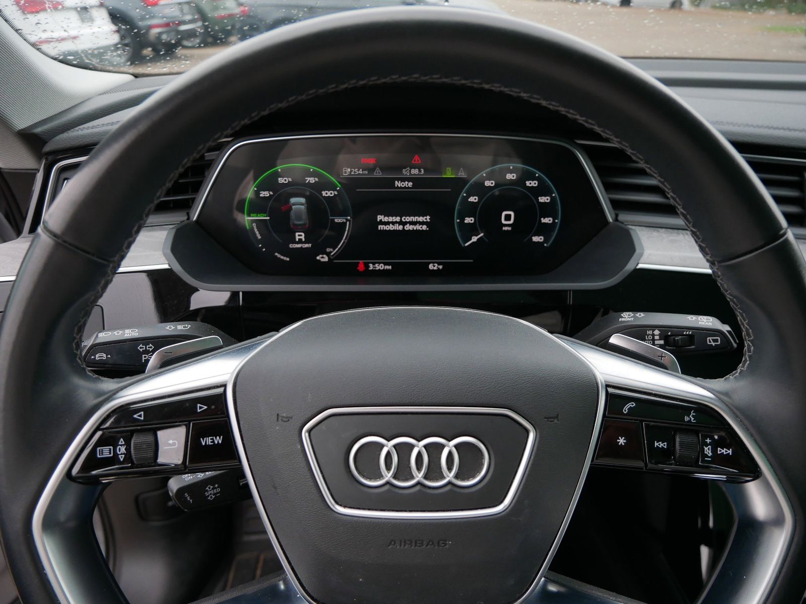 Thumbnail: 2022 Audi e-tron - 18