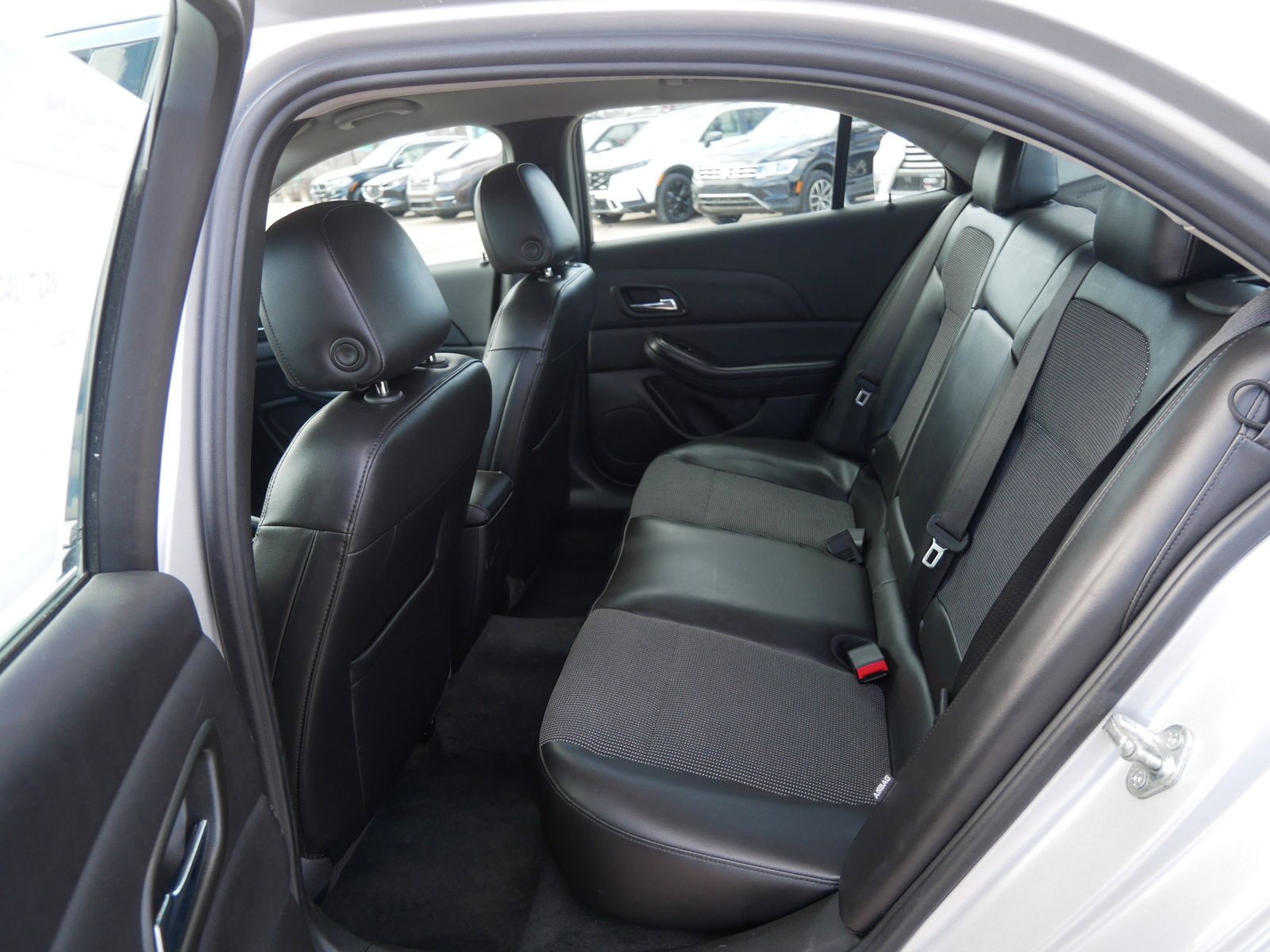 Thumbnail: 2014 Chevrolet Malibu - 10