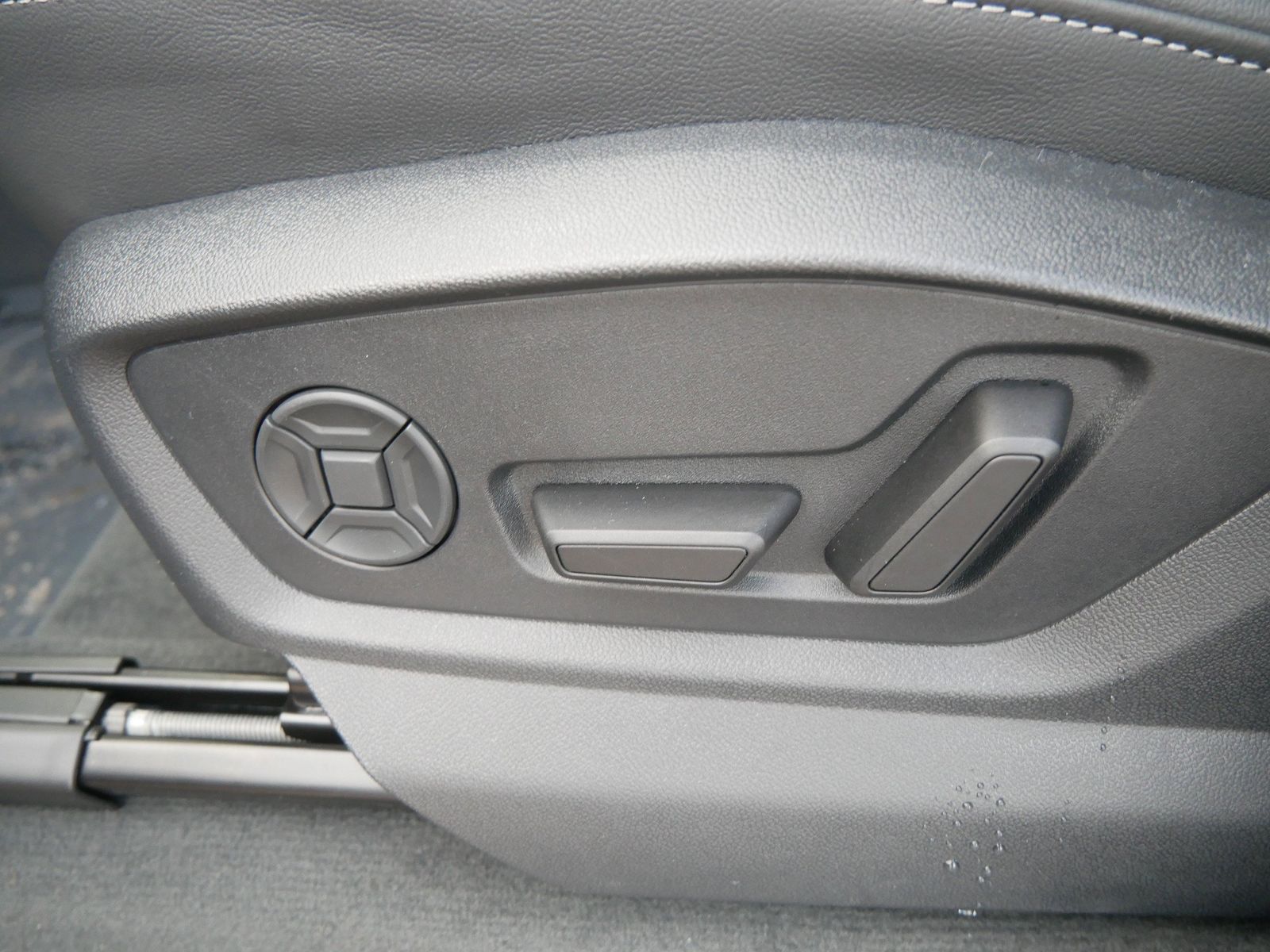 Thumbnail: 2026 Audi Q7 - 13