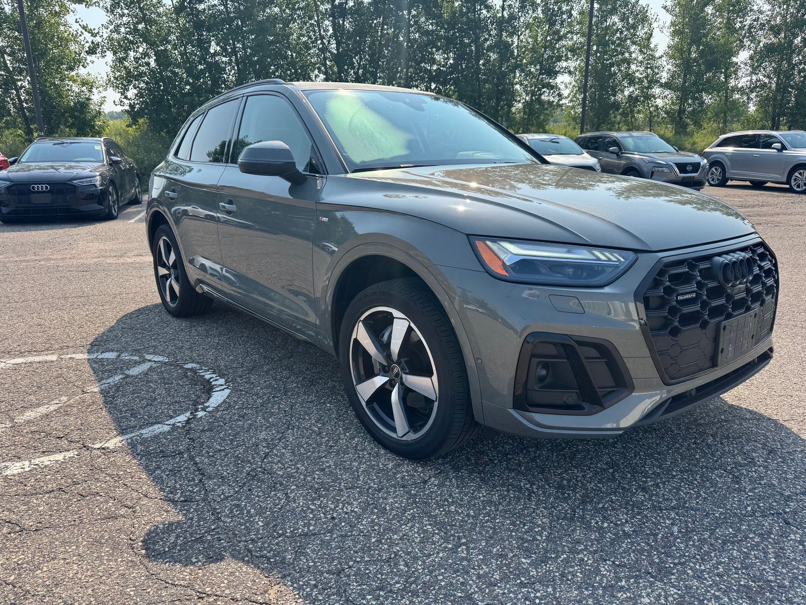 Thumbnail: 2023 Audi Q5 - 1